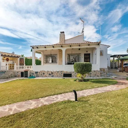 Holiday home Stunning In With Wifi